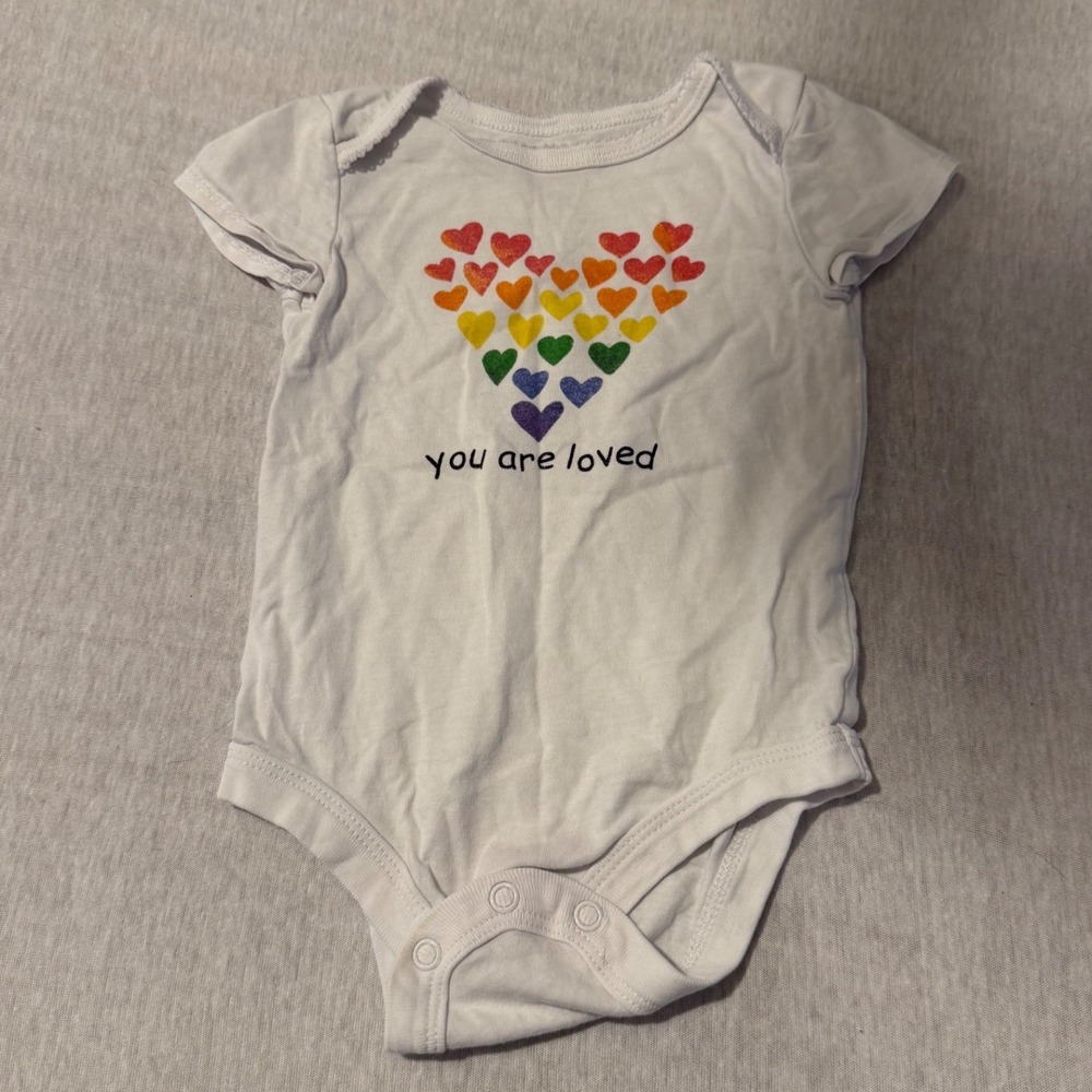 Baby Rainbow Heart You Are Loved White 100% Cotton Bodysuit 6-12M‎